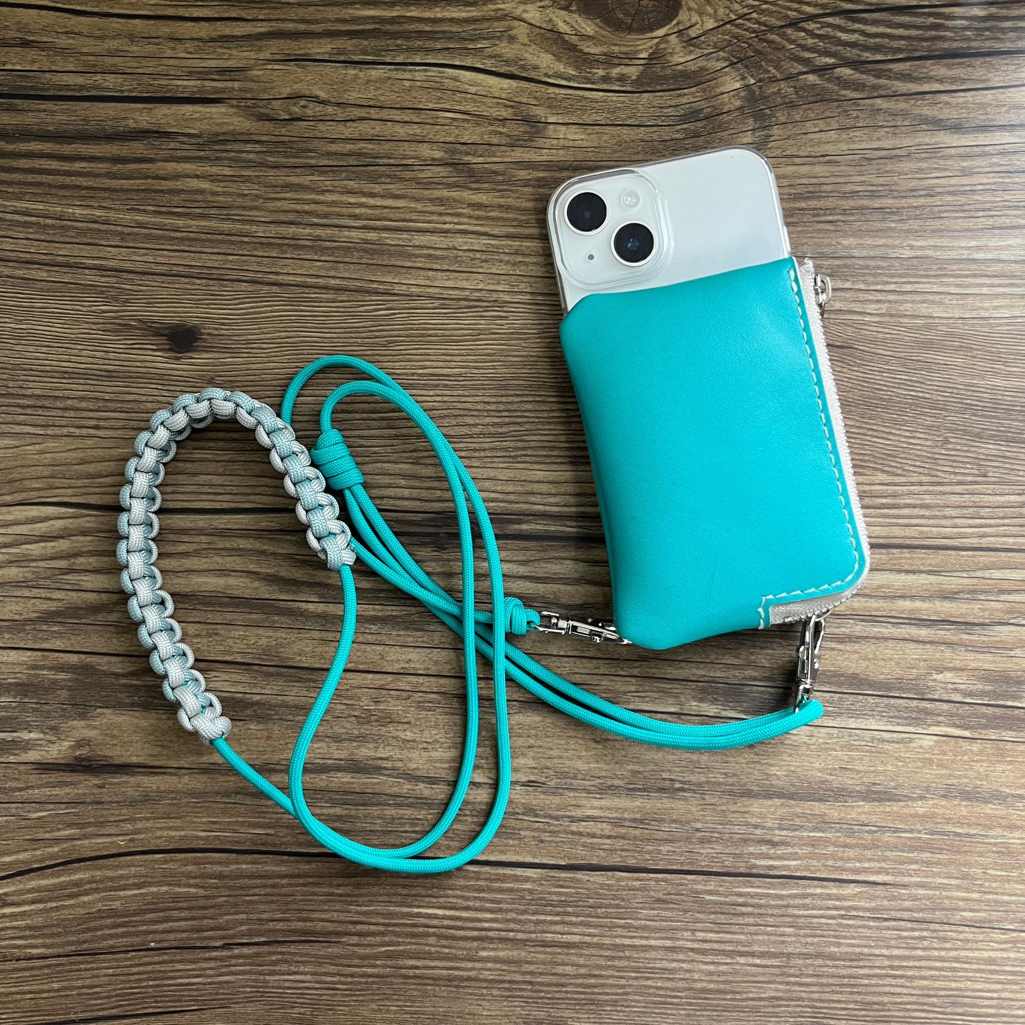 本革ファスナーポーチ付スマホケース&パラコードストラップ●長さ調整可●ターコイズグリーン iPhone,Xperia1枚目の画像